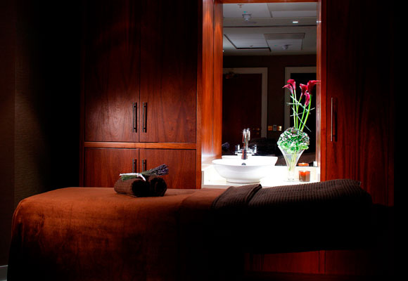 shelbourne_treatment-room_580w