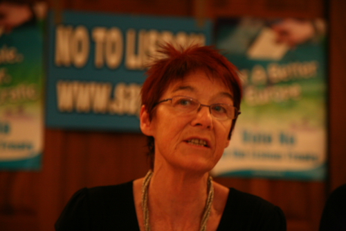 women_vote_no_to_lisbon_1