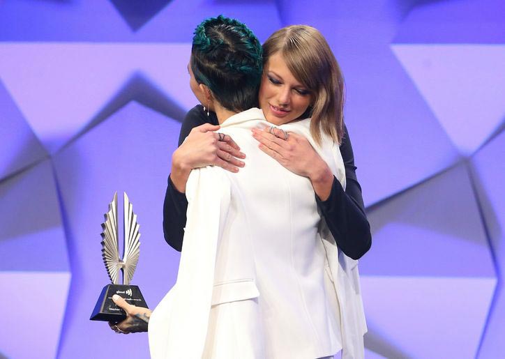 taylor-swift-ruby-rose-w724