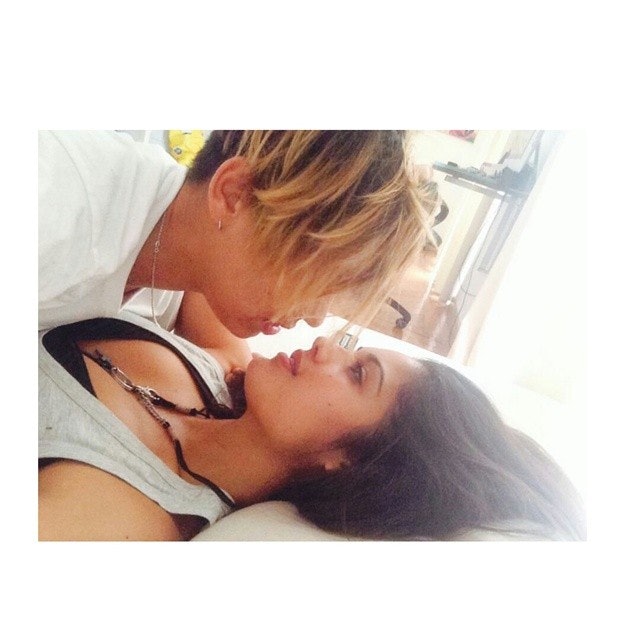 Miss Spain Patricia Yurena Rodríguez kissing her girlfriend