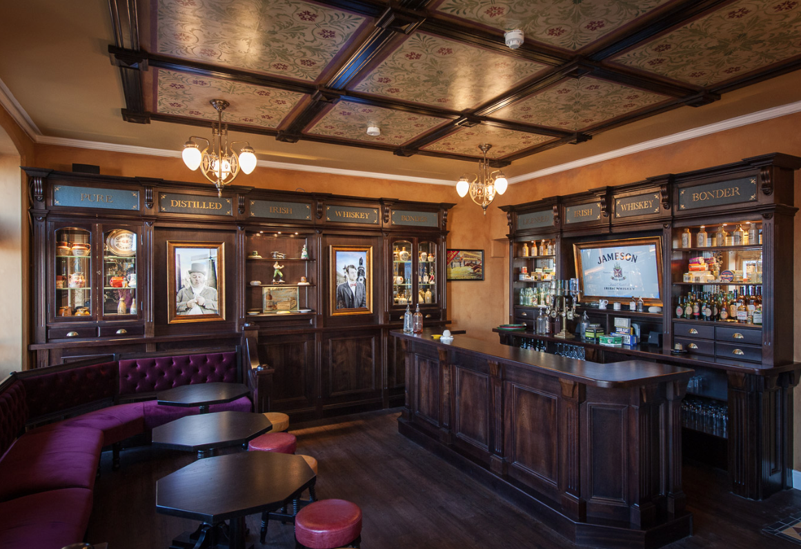 An old style Irish bar at the Irish Whiskey Museum