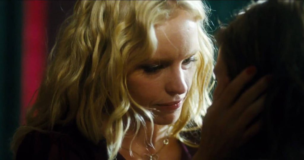 Louise in one scene of 'Wir Sind Die Nacht'. Her character is the fourth on our list of most Iconic LGBT+ character in horror movies