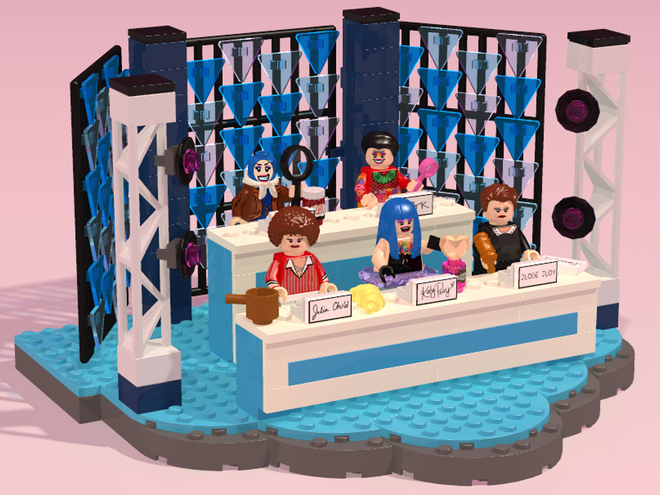 Mock up of Snatch Game Set