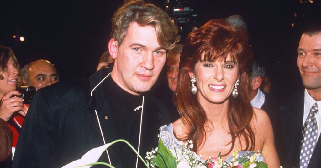 Ireland's winning Eurovision entry Linda Martin alongside songwriter Johnny Logan