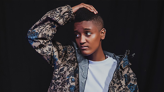 American soul and alternative R&B singer-songwriter Sydney Loren Bennett