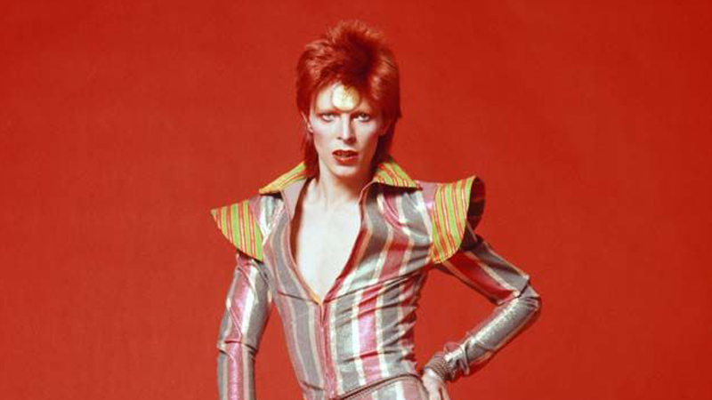 DIY Halloween costume ideas: David Bowie from a music video