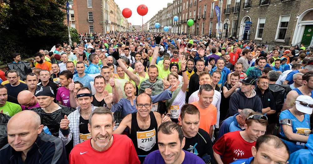 Crowds of people taking part in the Dublin Pride Run