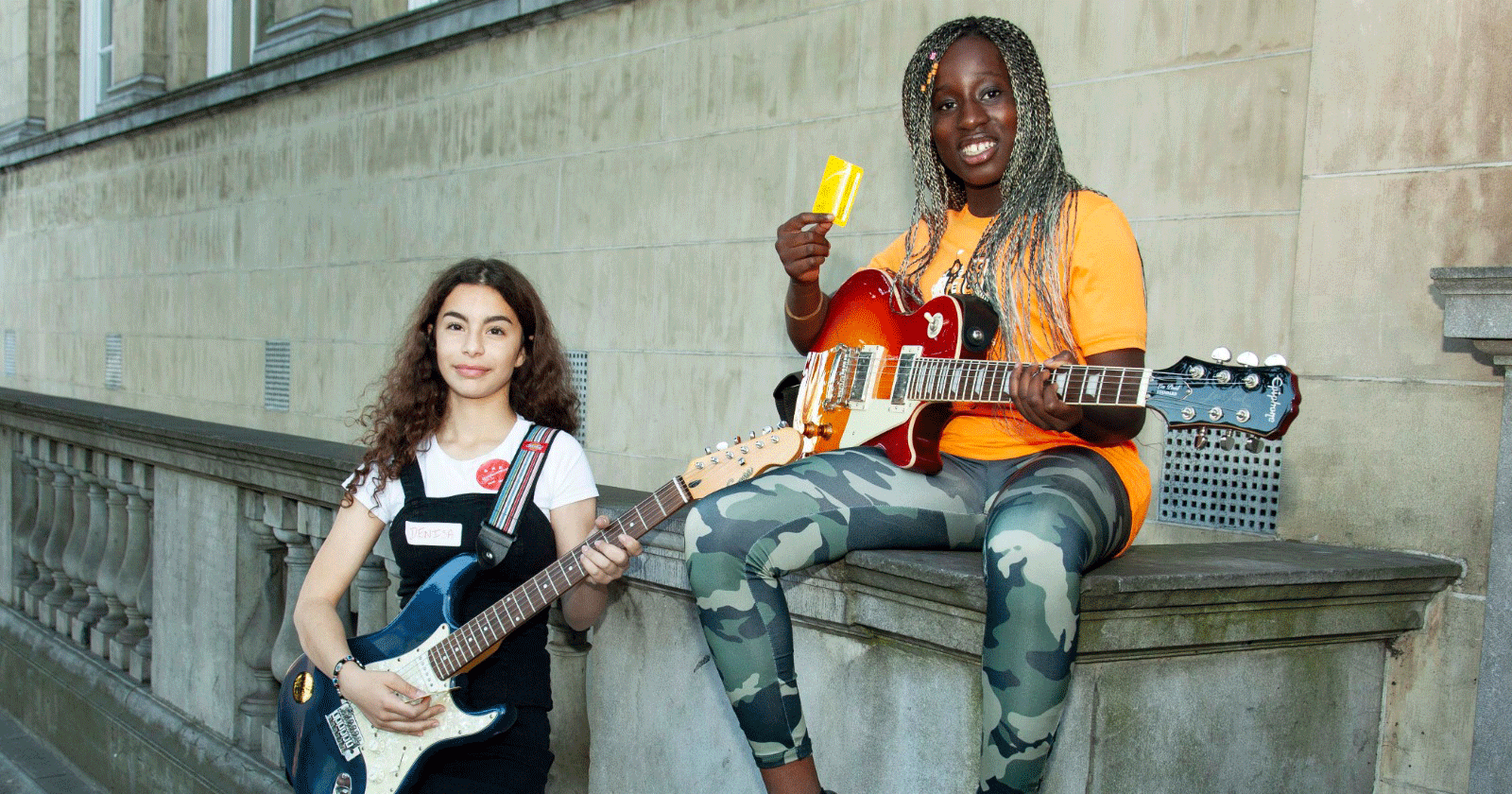 GRD gear library: image of girls with guitars