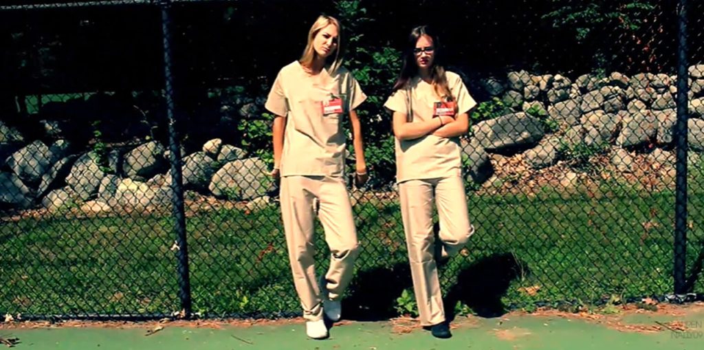Couples' costumes ideas: Piper and Alex