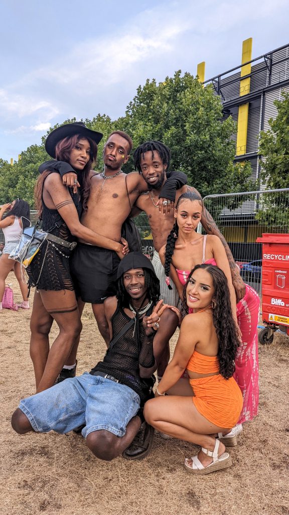 Bam and her group of friends.