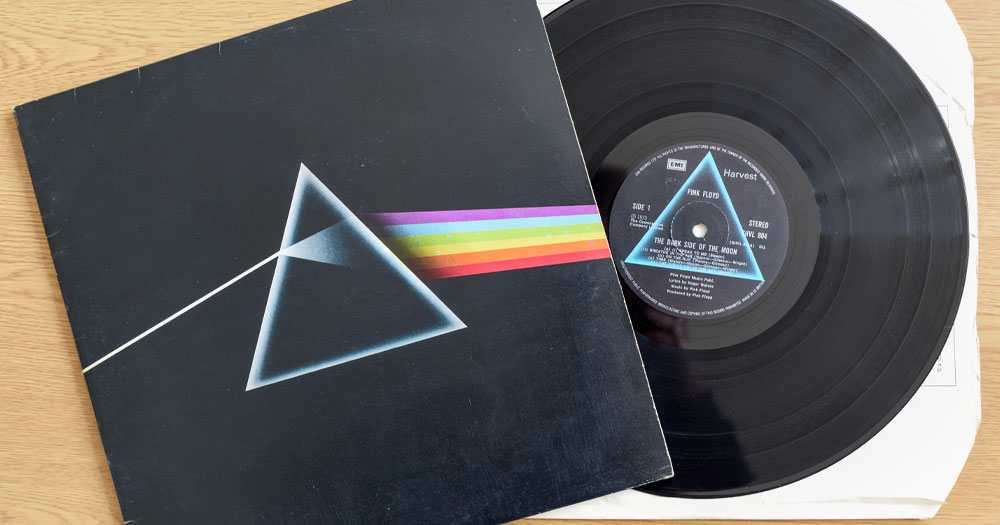 This article is about the new Pink Floyd logo with a rainbow. In the photo, the original cover of the album The Dark Side of the Moon.
