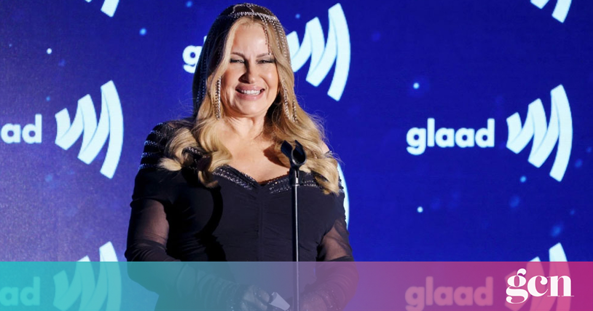 Watch Jennifer Coolidge delivers hilarious and heartfelt speech at GLAAD Media Awards • GCN