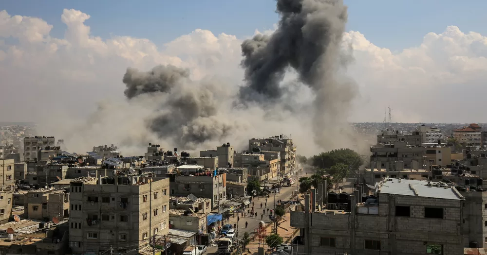 This article is about queer people in Gaza. In the photo, smoke rising after a air strike by Israel in the Gaza Strip.