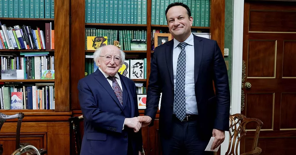Photo of Leo Varadkara shaking hands with President Higgins when he resigned