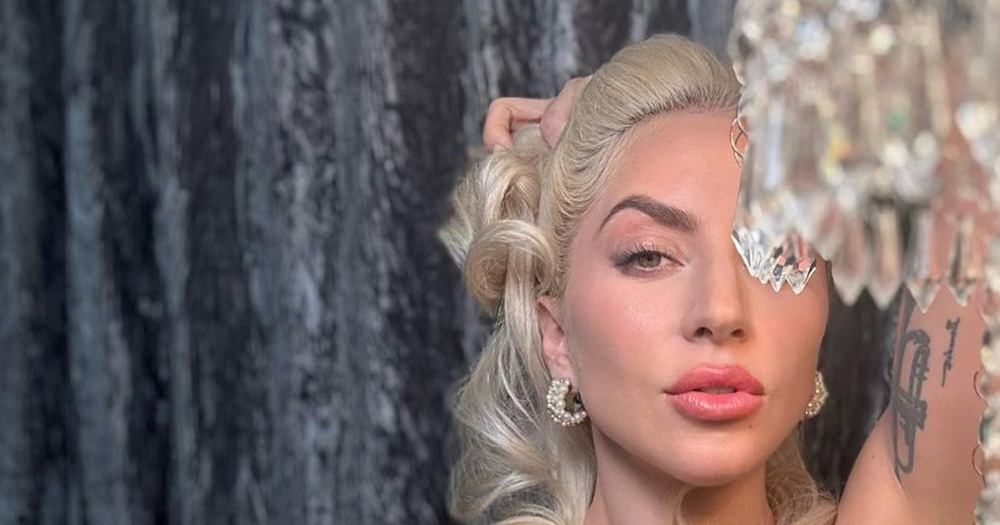 lady Gaga relaeses her new single disease