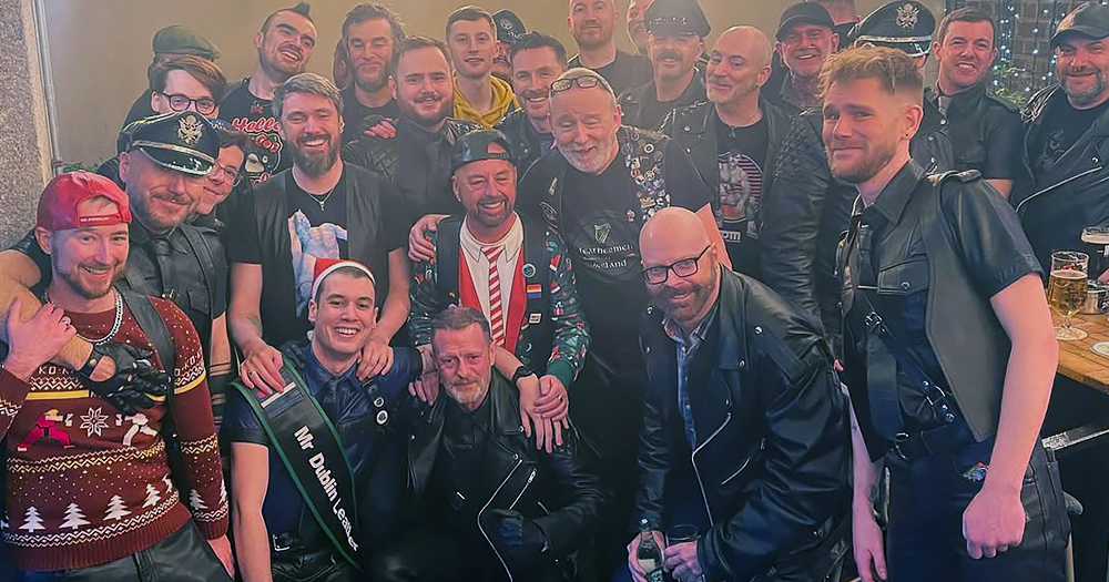 This article is about Dublin Leather Weekend 2025. In the photo, kinksters and members of Leathermen of Ireland posing for a group photo.