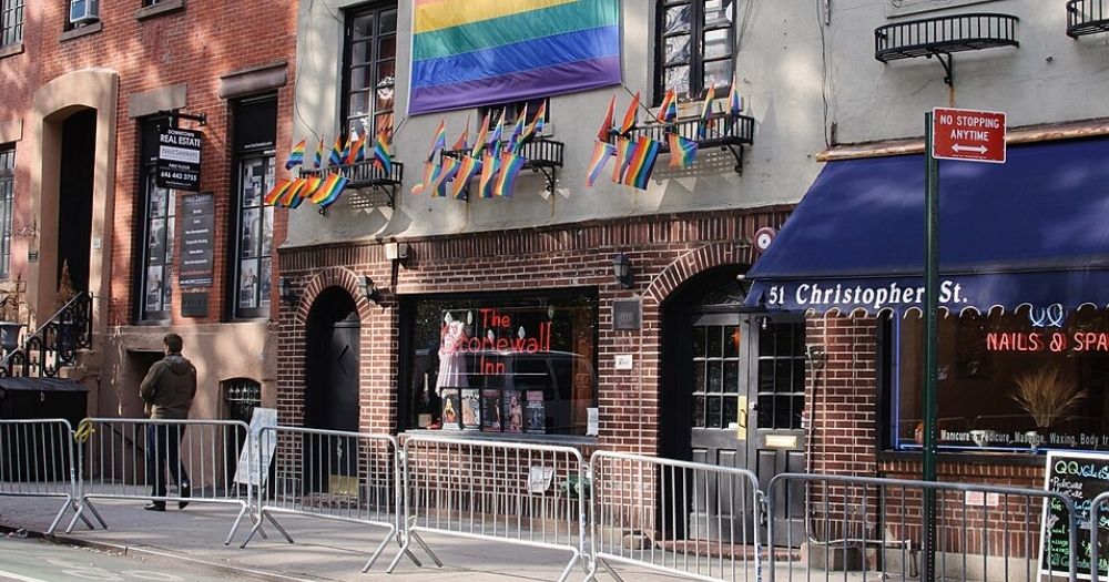 Photo of the Stonewall Inn, outside which two girls were shot last Sunday.
