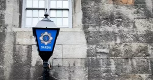 Image shows the exterior of a Garda station. This is being used to accompany an article that discusses recent assaults on the LGBTQ+ community in Ireland.