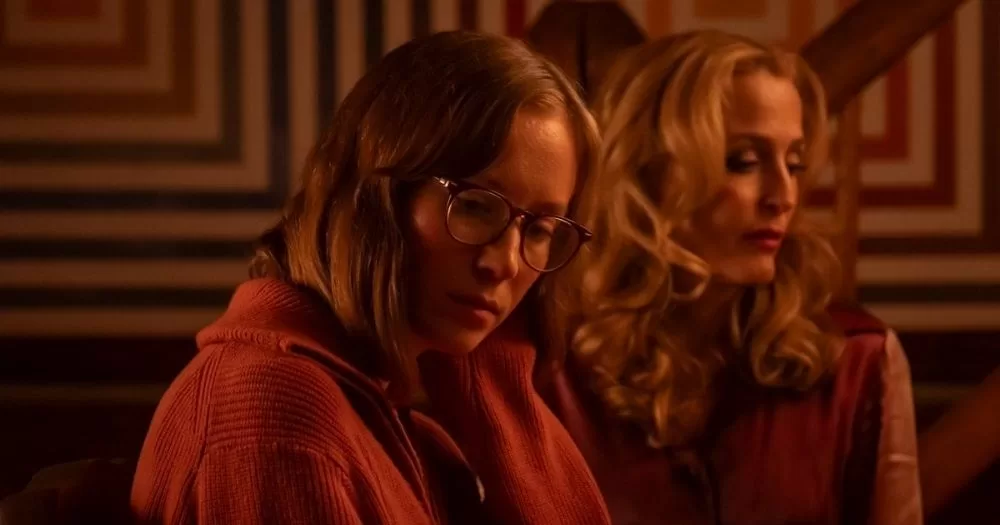 Gillian Anderson and Hannah Einbinder in Teenage Sex and Death at Camp Miasma by Jane Schoenbrun.